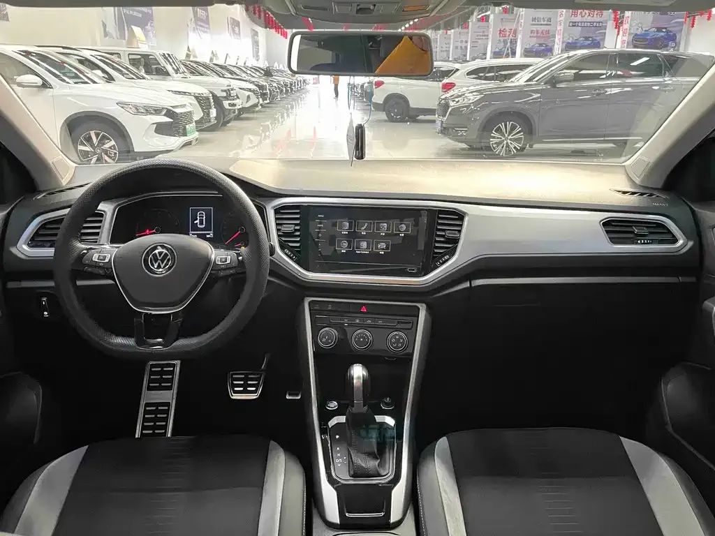 Volkswagen T-Roc 2023 из CN, фото 7
