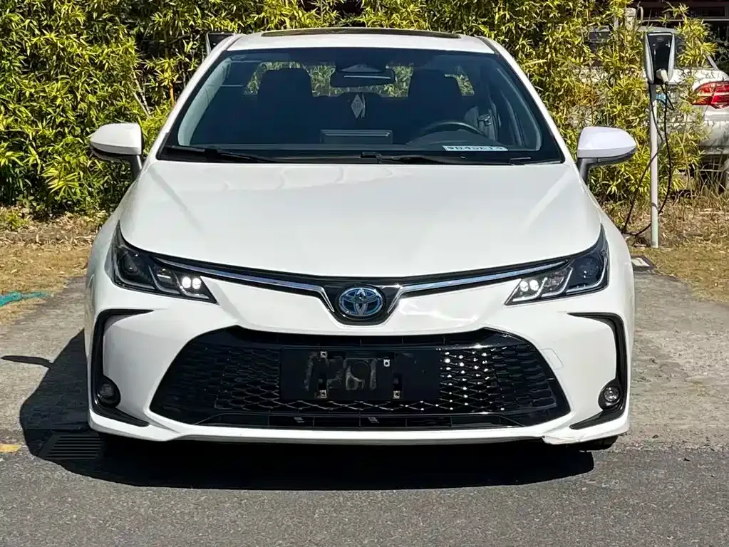 Toyota Corolla 2023 из CN, фото 10