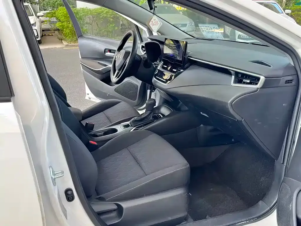 Toyota Corolla 2023 из CN, фото 7