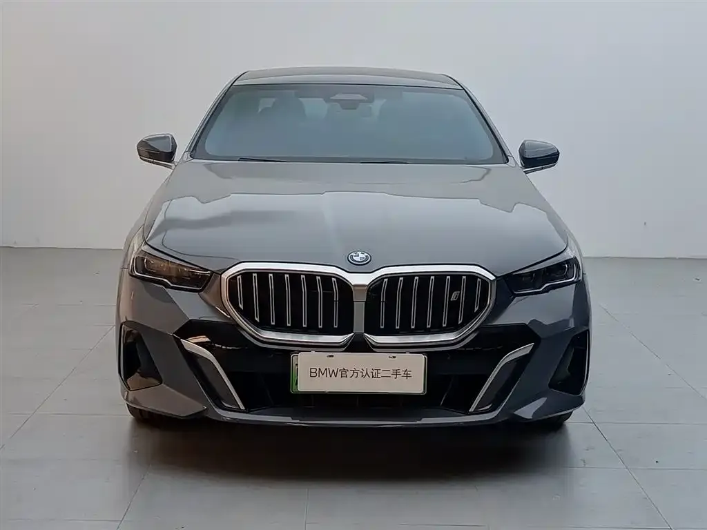 BMW i5 — фото 5