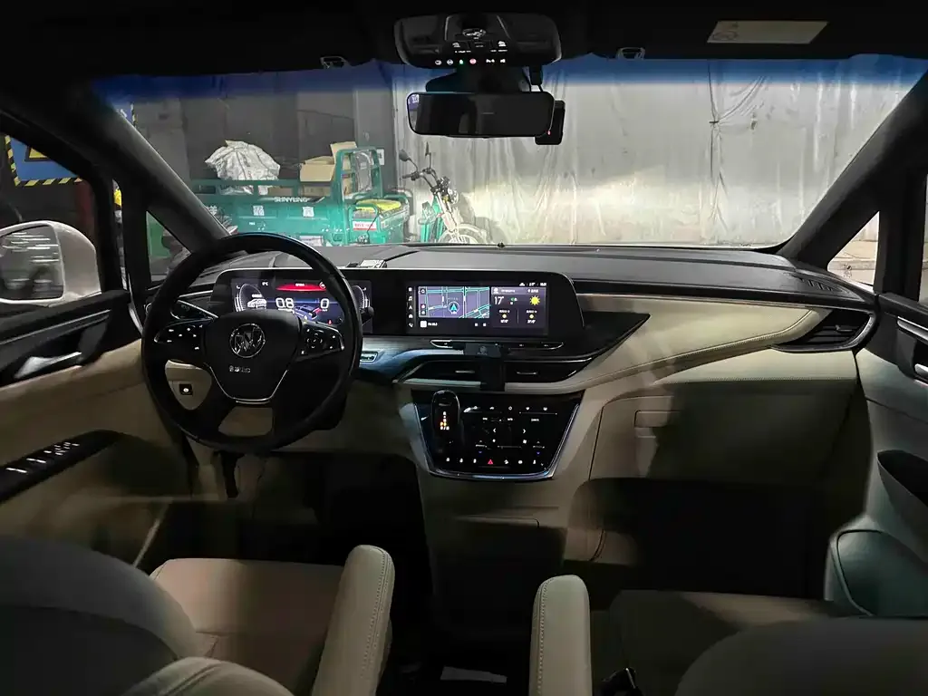 Buick GL8 2023 из CN, фото 8