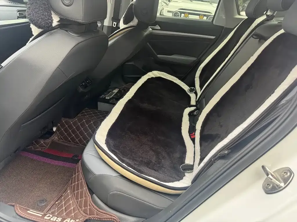 Volkswagen Lavida 2023 из CN, фото 10