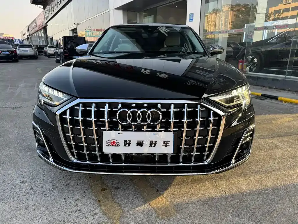 Audi A8 2022 из CN, фото 5