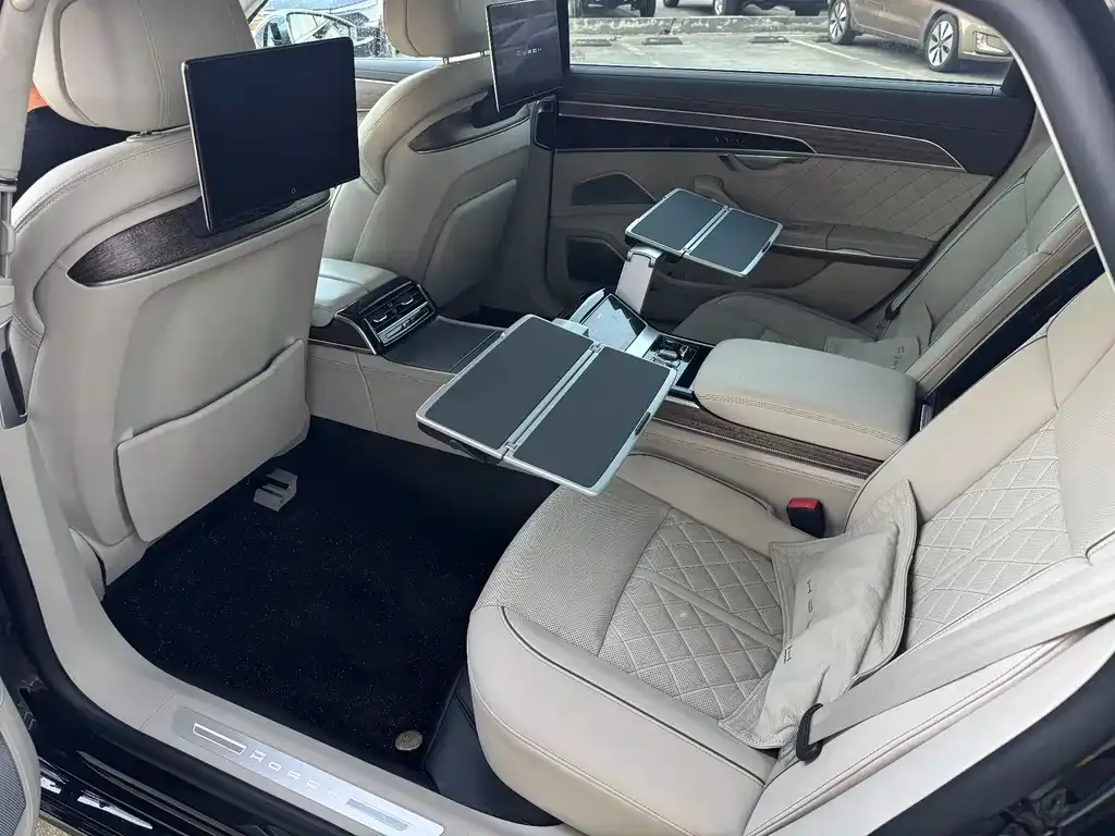 Audi A8 2022 из CN, фото 6