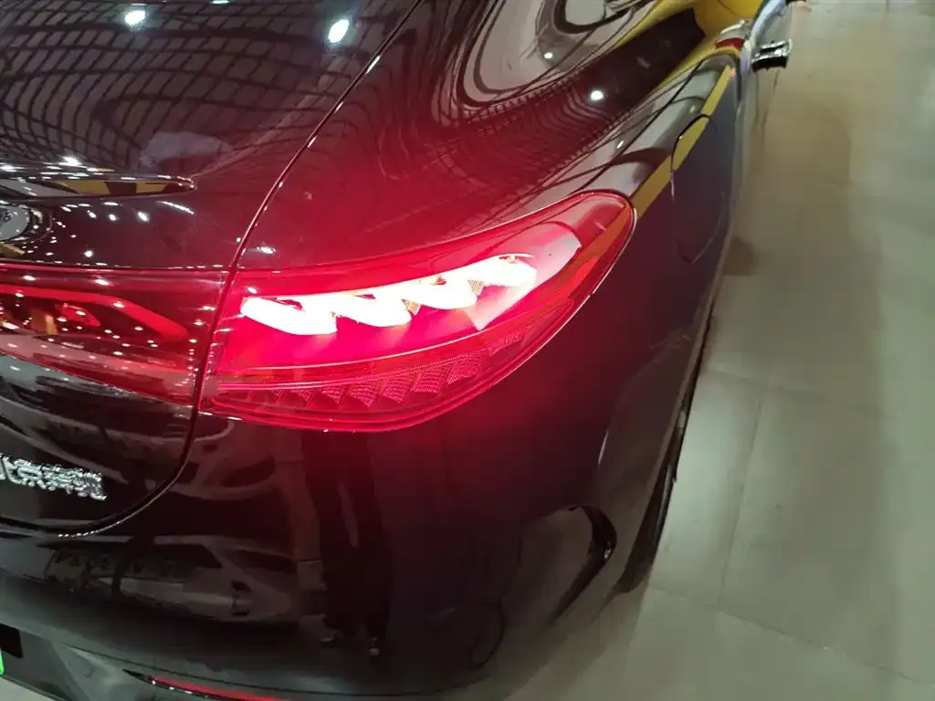 Mercedes-Benz EQE 2023 из CN, фото 3