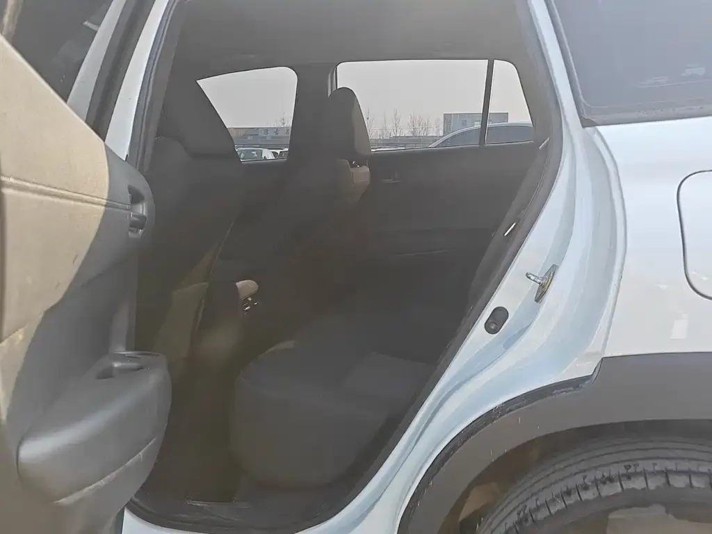 Toyota Corolla Cross 2025 из CN, фото 2