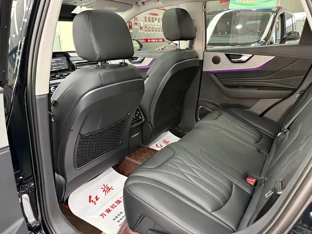 Hongqi HS5 2025 из CN, фото 8
