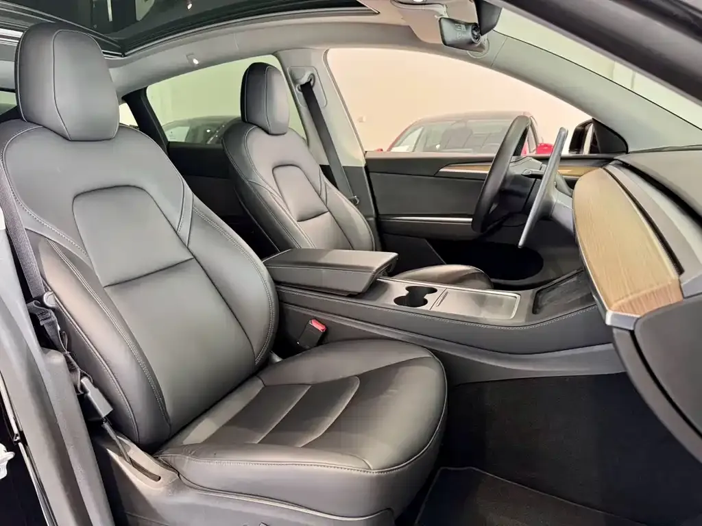 Tesla Model Y 2022 из CN, фото 9