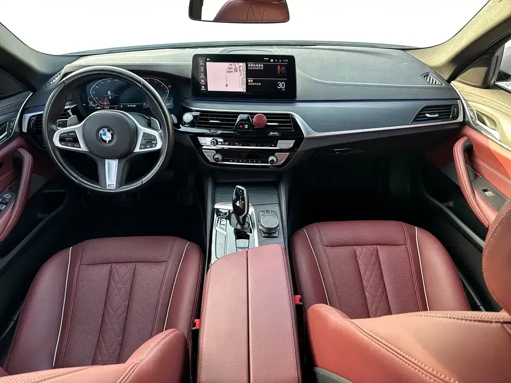 BMW 5 Series — фото 3