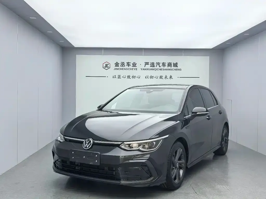 Volkswagen Golf 2022 из CN, фото 1