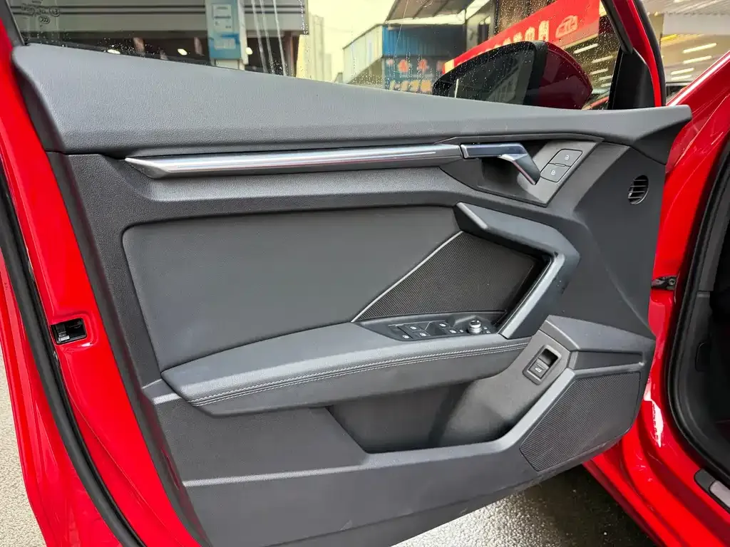 Audi A3 2021 из CN, фото 2