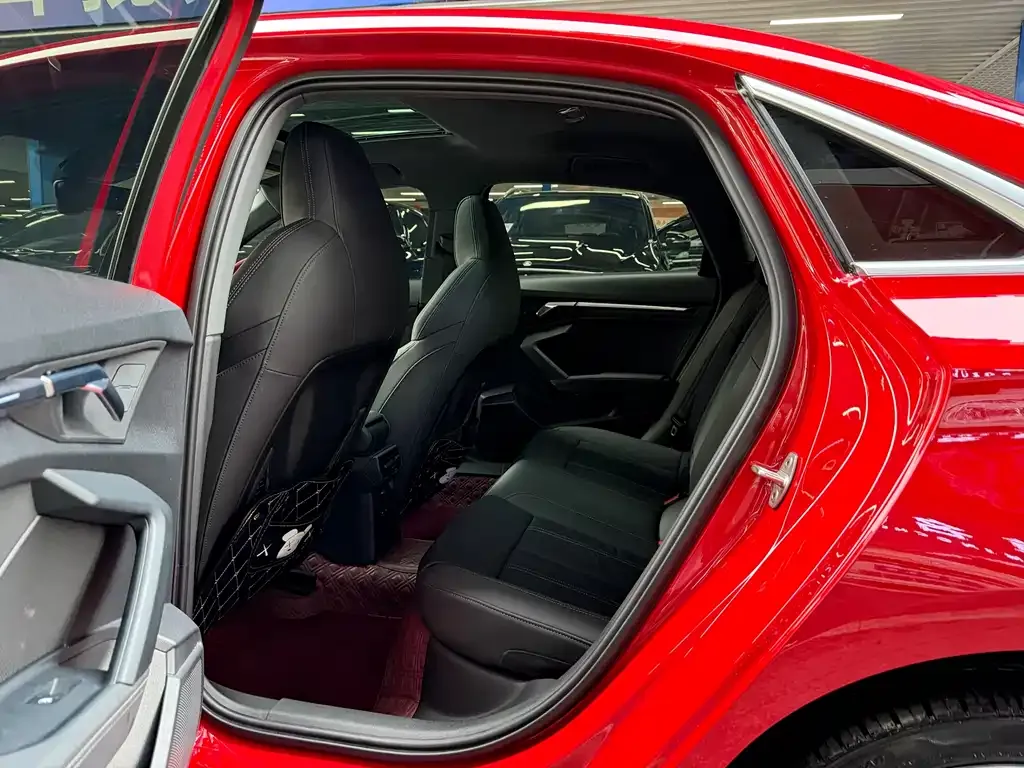 Audi A3 2021 из CN, фото 8