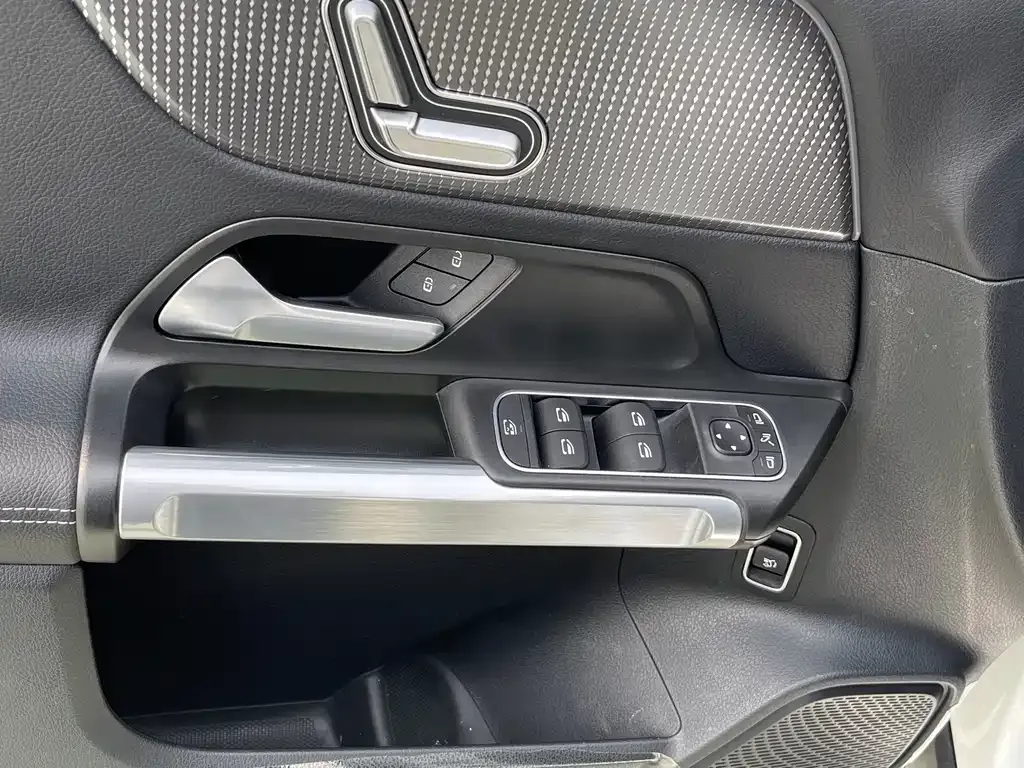 Mercedes-Benz GLB 2022 из CN, фото 7