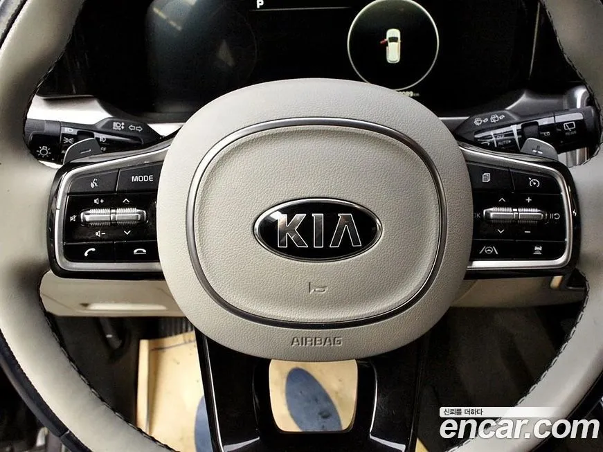 Kia Sorento — фото 8
