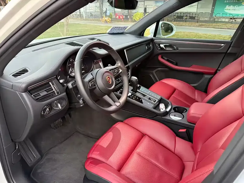 Porsche Macan 2025 из CN, фото 3