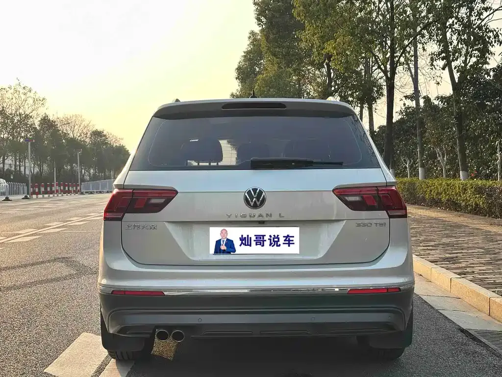 Volkswagen Tiguan L — фото 4