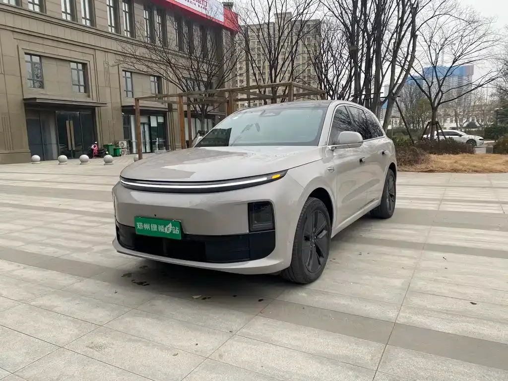 Li Auto L6