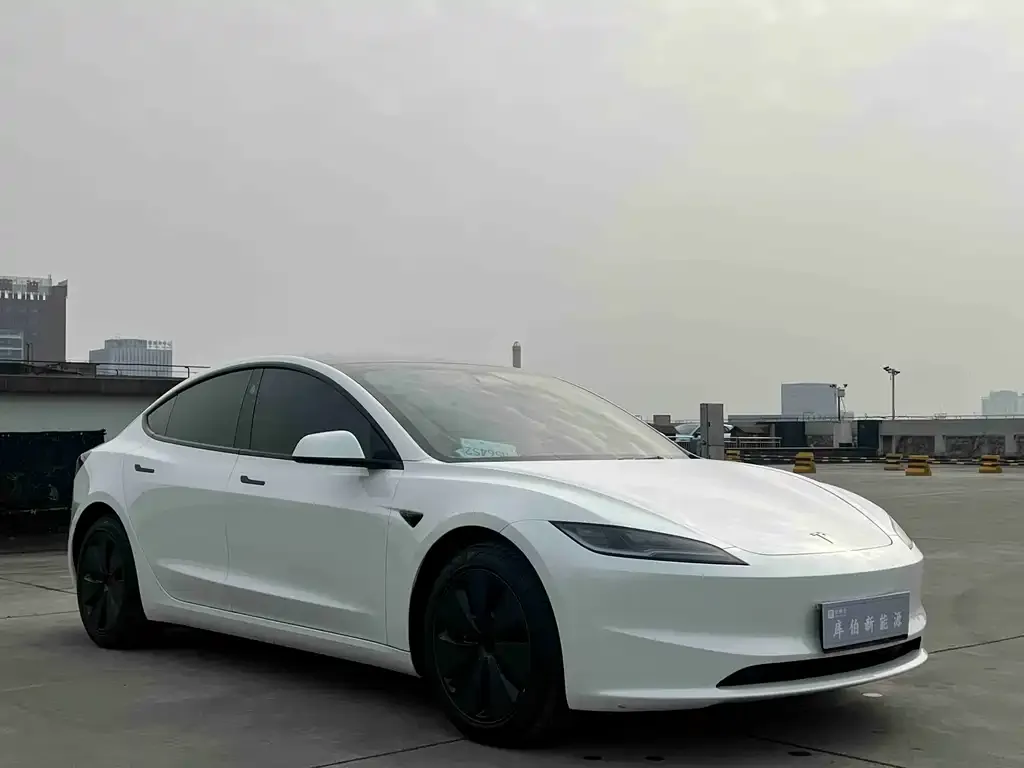 Tesla Model 3 2025 из CN, фото 2
