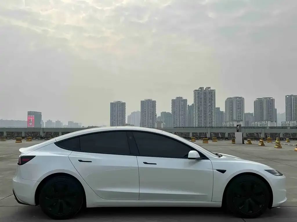 Tesla Model 3 2025 из CN, фото 6