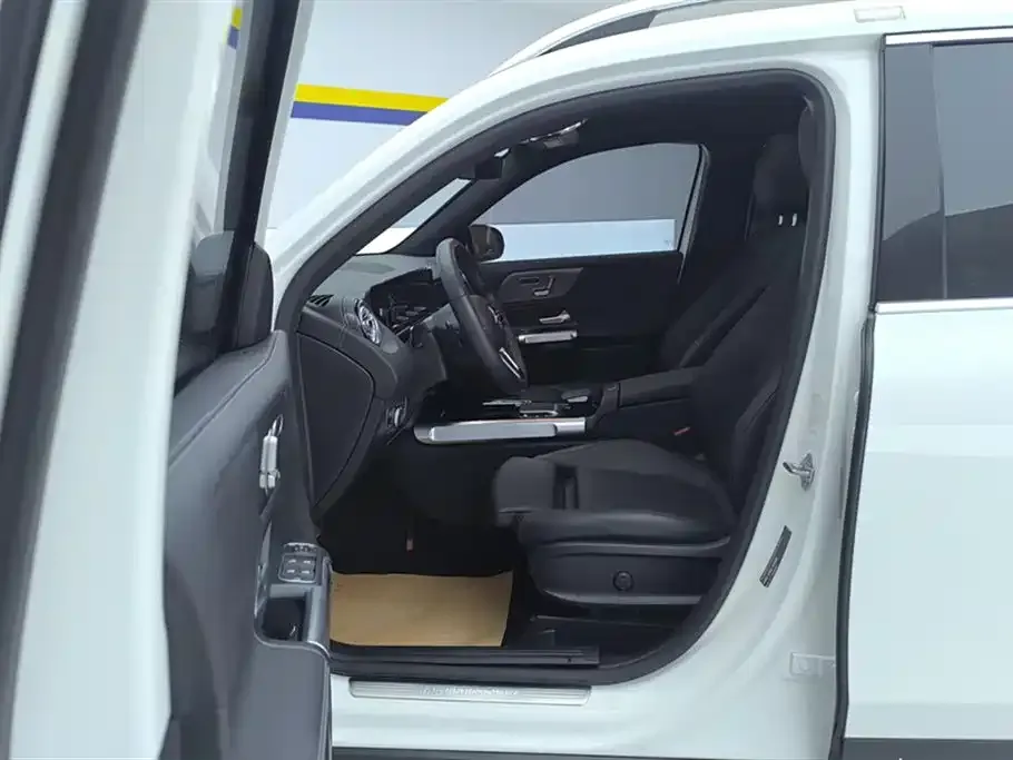 Mercedes-Benz GLB 2021 из CN, фото 10