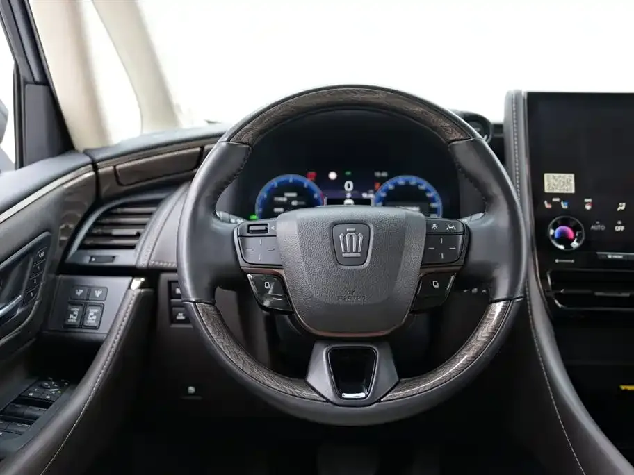 Toyota Vellfire 2024 из CN, фото 8