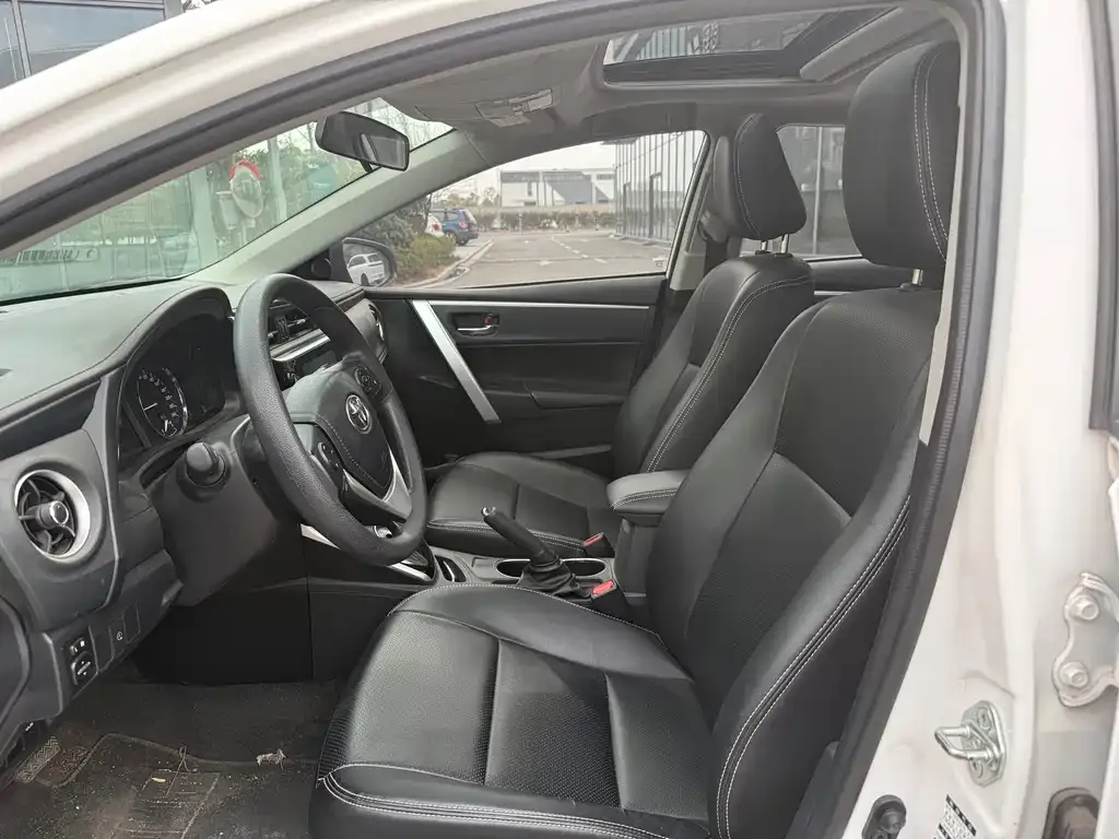 Toyota Corolla Hybrid 2022 из CN, фото 8