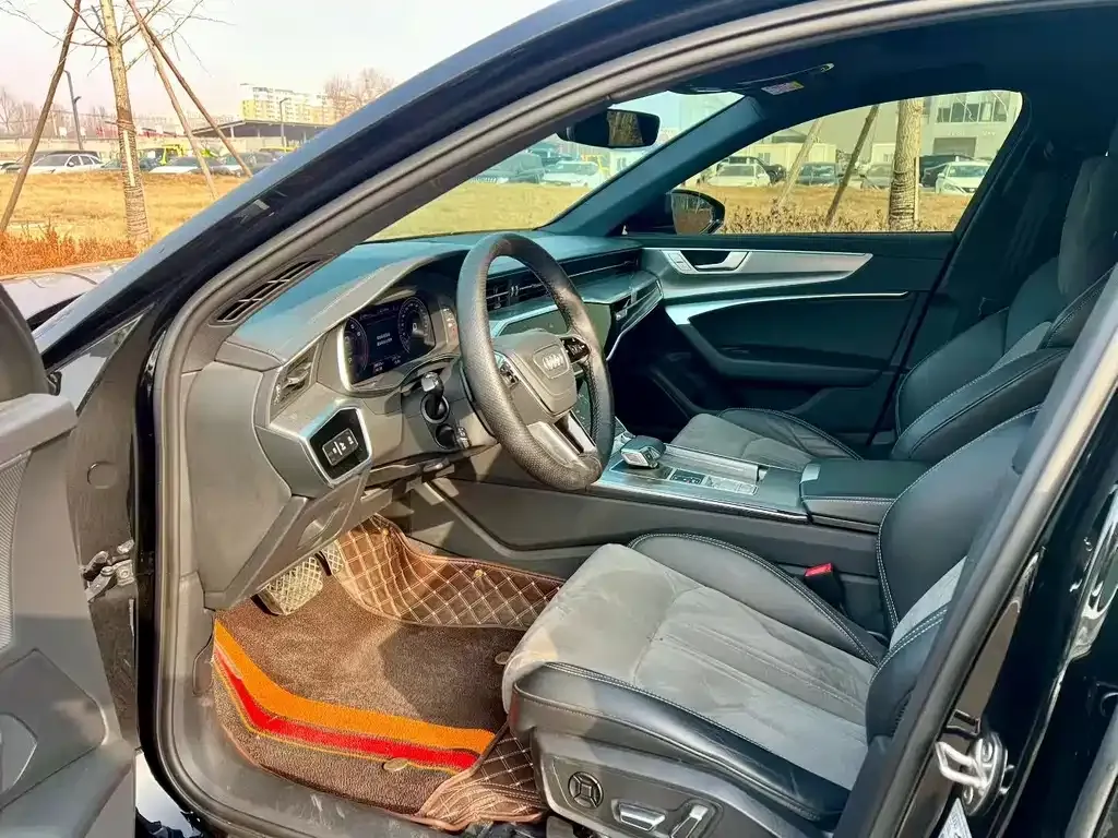 Audi A6L 2024 из CN, фото 3