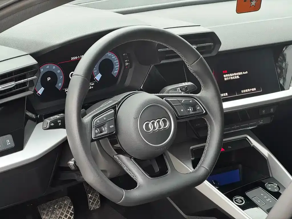 Audi A3 2023 из CN, фото 3