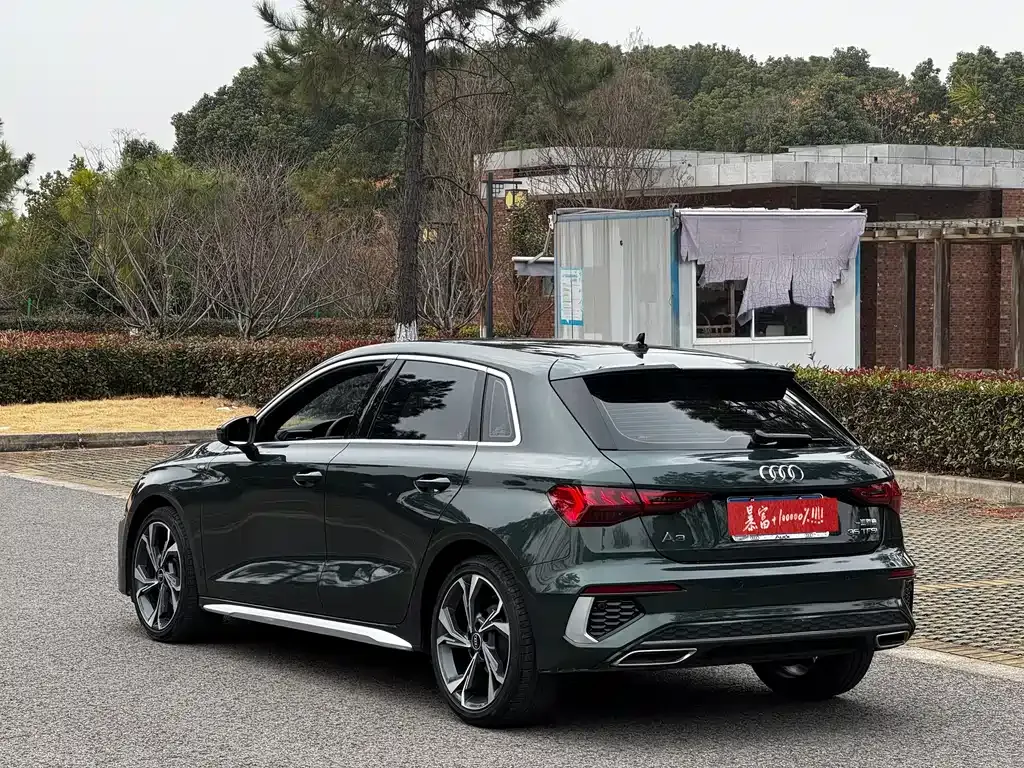 Audi A3 2023 из CN, фото 8