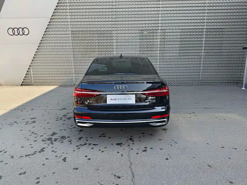 Audi A6L — фото 7