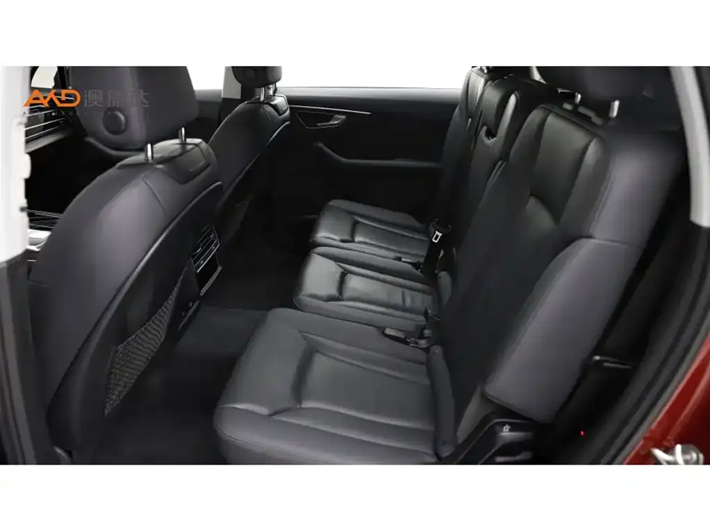 Audi Q7 2022 из CN, фото 6