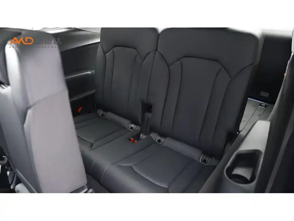Audi Q7 2022 из CN, фото 4