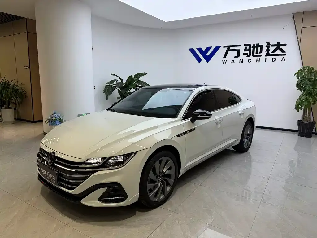 Volkswagen CC 2024 из CN, фото 4