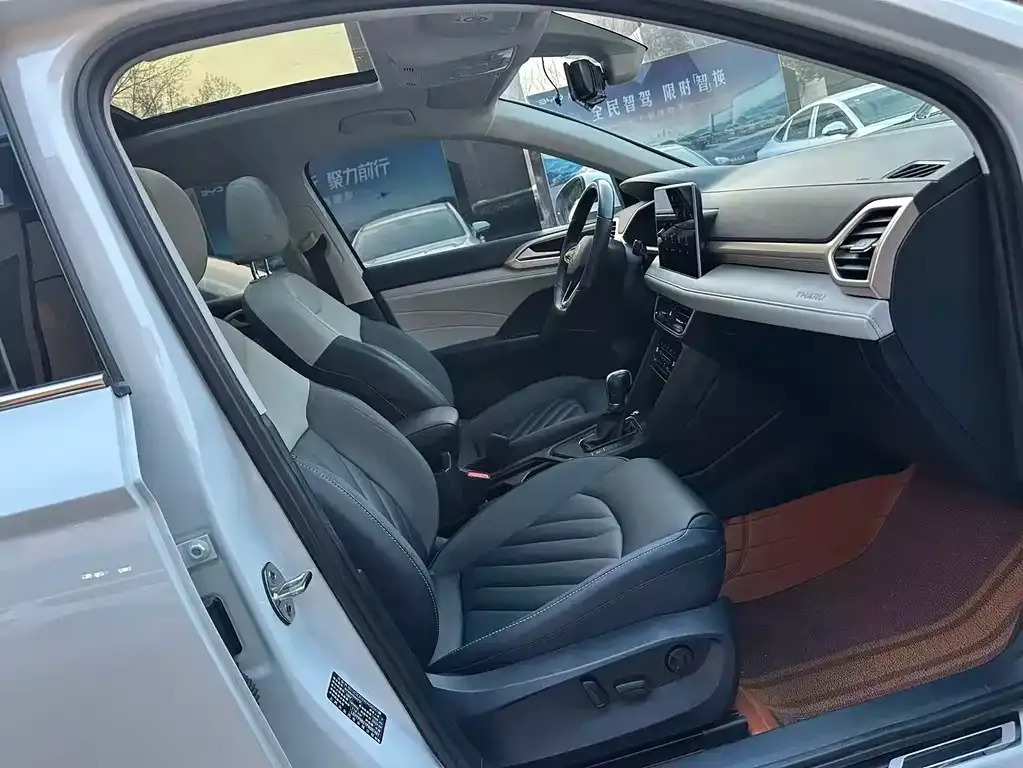 Volkswagen Tharu 2024 из CN, фото 2