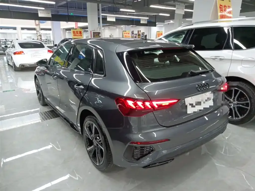 Audi A3 2024 из CN, фото 10