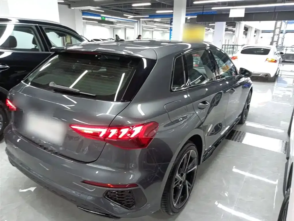 Audi A3 2024 из CN, фото 9