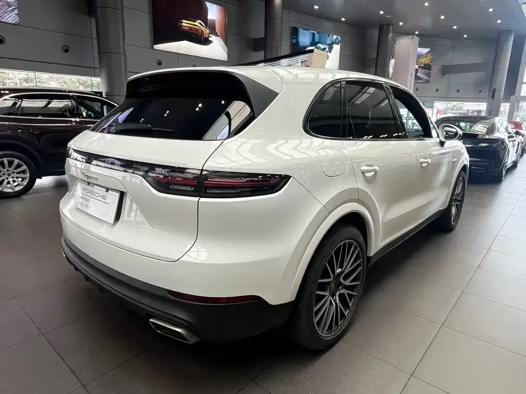 Porsche Cayenne Hybrid 2022 из CN, фото 7