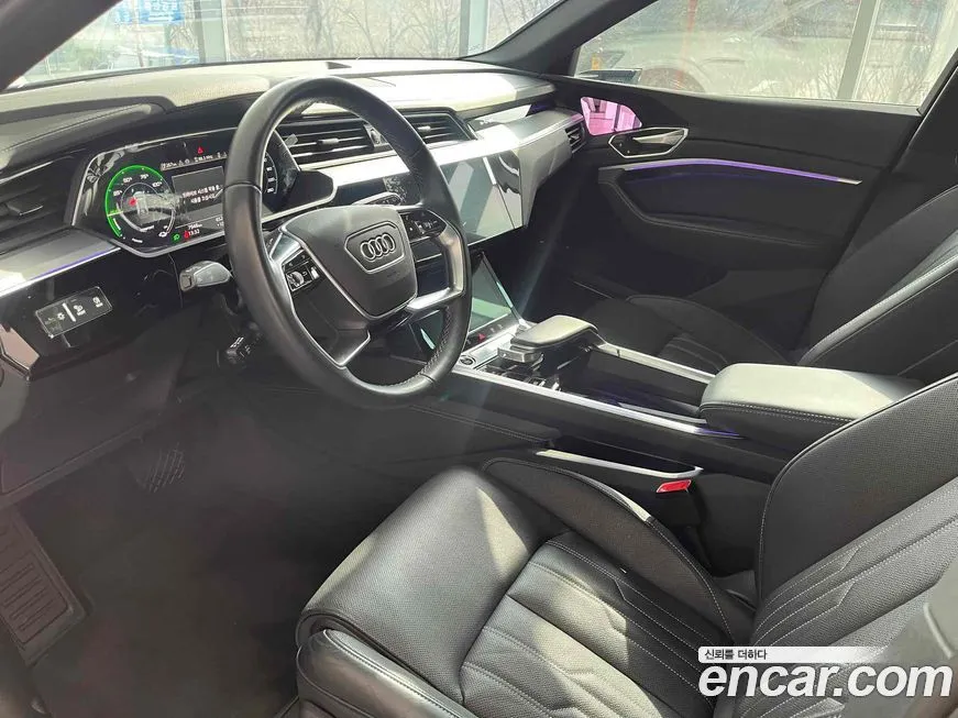 Audi Q8 e-tron 2024 из KR, фото 2