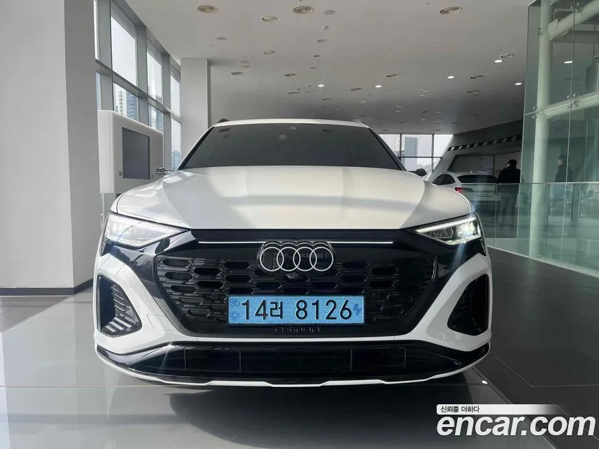 Audi Q8 e-tron 2024 из KR, фото 4