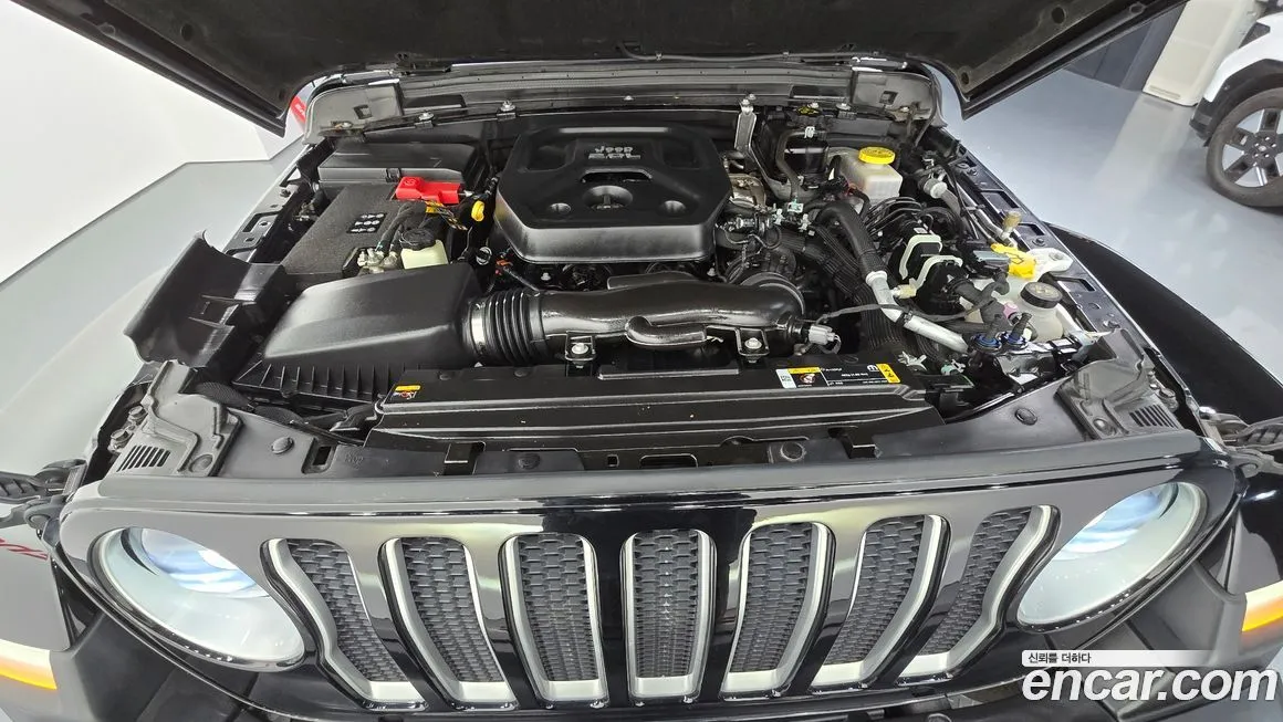Jeep Wrangler 2023 из KR, фото 8