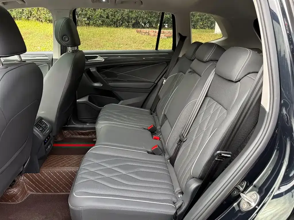 Volkswagen Tiguan L 2022 из CN, фото 2