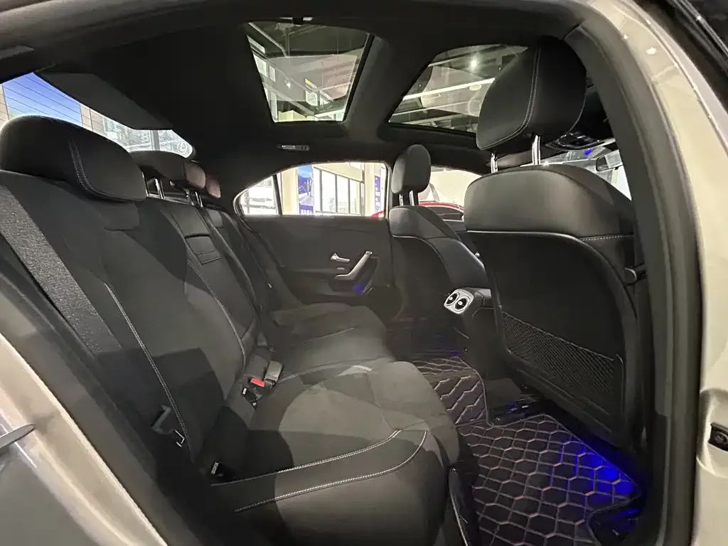 Mercedes-Benz A-Class 2022 из CN, фото 2