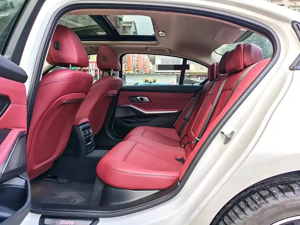 BMW i3 2024 из CN, фото 2