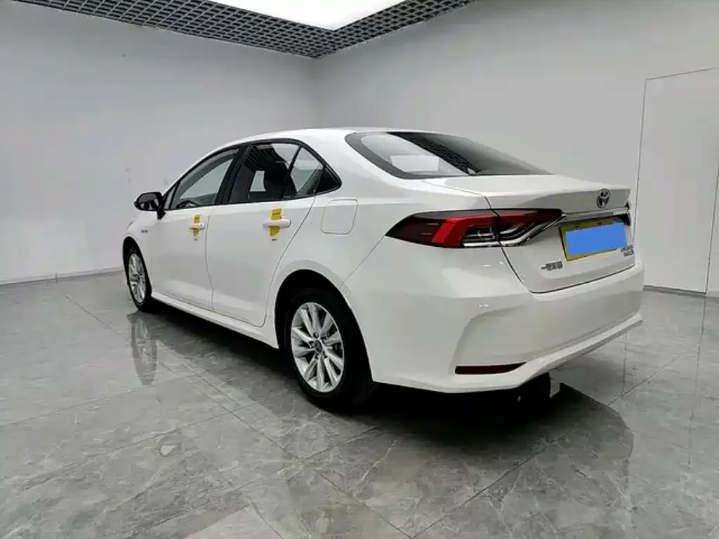 Toyota Corolla 2023 из CN, фото 10
