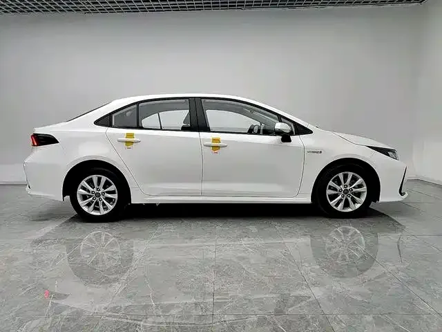 Toyota Corolla 2023 из CN, фото 9