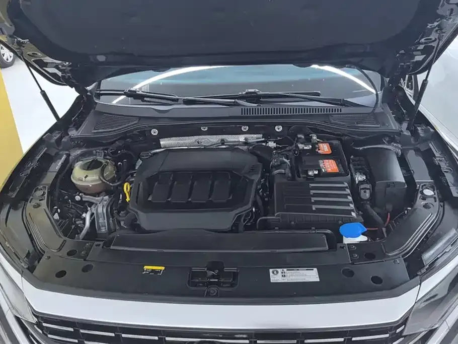 Volkswagen Passat 2022 из CN, фото 10