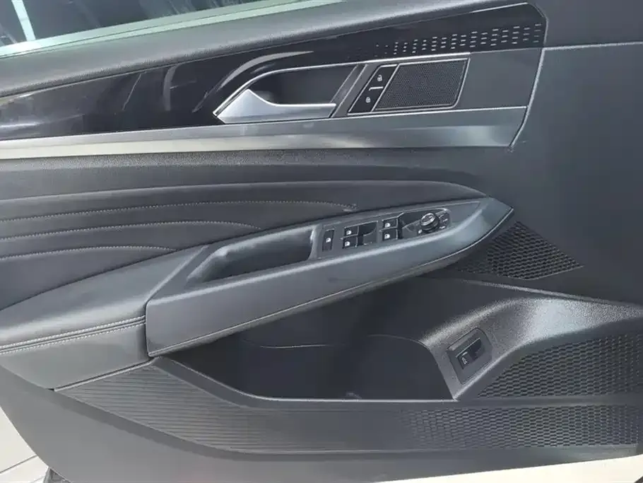 Volkswagen Passat 2022 из CN, фото 7