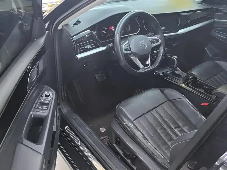 Volkswagen Passat 2022 из CN, фото 5