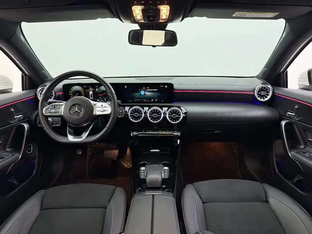 Mercedes-Benz A-Class 2024 из CN, фото 7