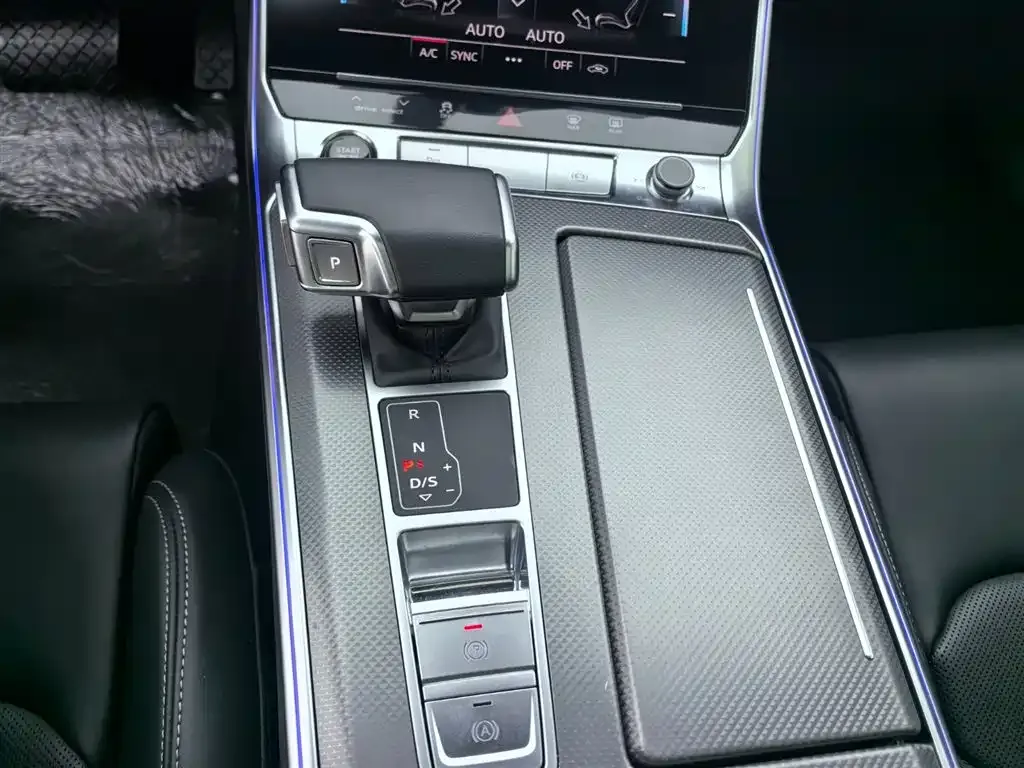 Audi A6L 2025 из CN, фото 7